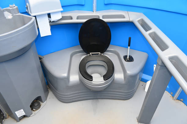 Best Porta potty rental near me  in Stevensville, MI